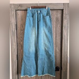 High-waisted wide-leg raw hem jeans